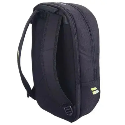 mochila babolat con diseño compacto y logotipo iridiscente