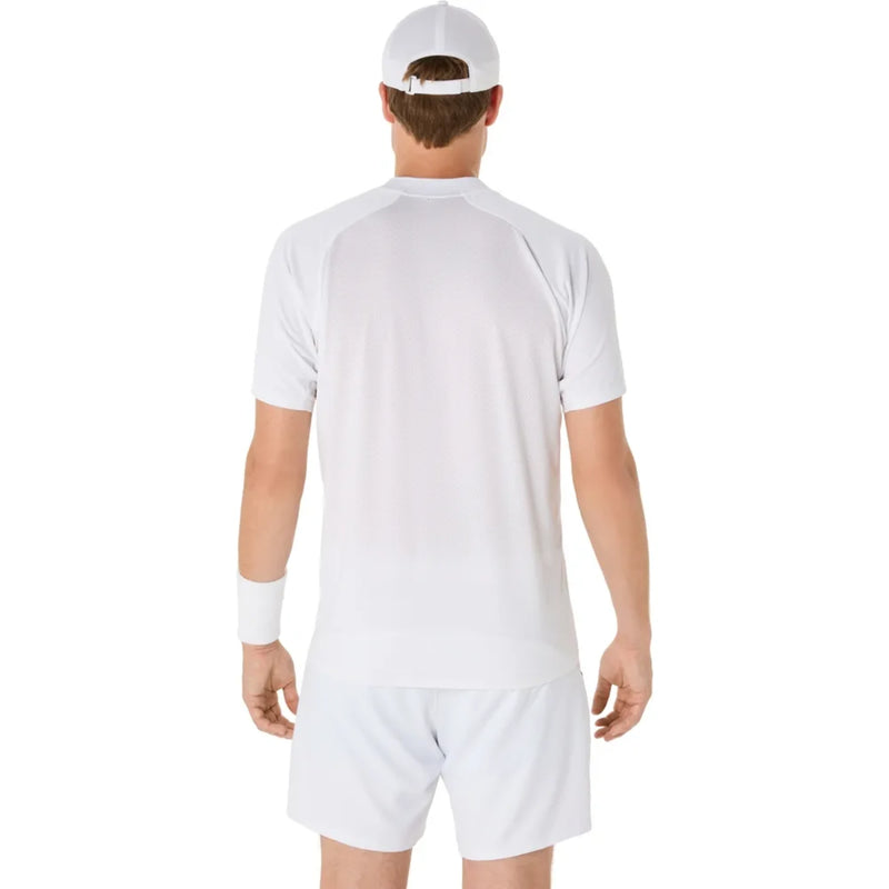 camiseta deportiva asics blanca hombre con paneles de malla para tenis