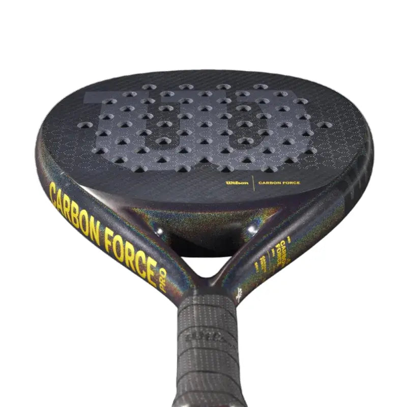 combinación de potencia y precisión en wilson carbon force pro
