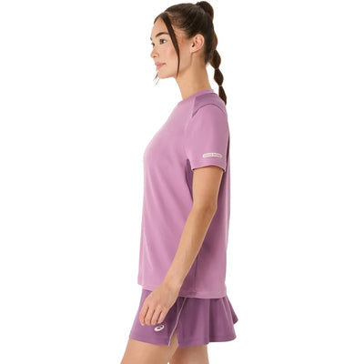 camiseta deportiva mujer asics padel court en tonos morado claro y oscuro