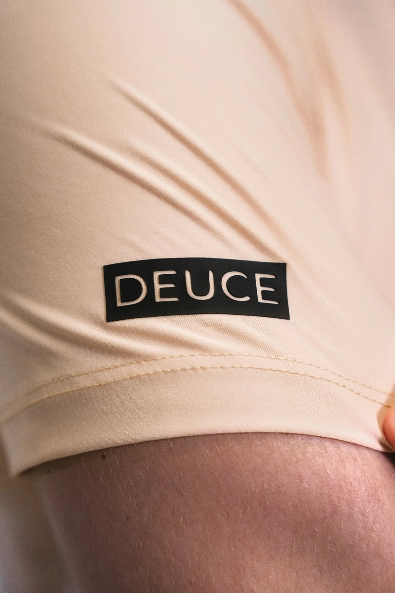 PLAYERA DEUCE TEE CLAY