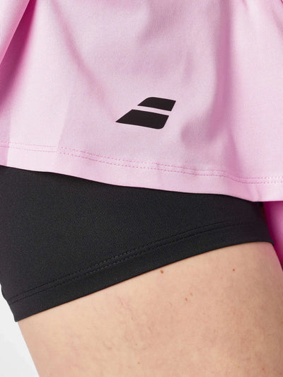 falda negra babolat con tecnología fiber dry y logo en el dobladillo