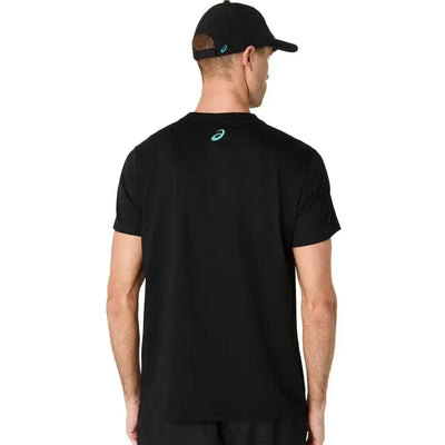 gorra negra asics transpirable ideal para cancha de tenis o pádel