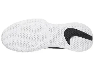 nike vapor pro tenis negros con swoosh blanco y suela antideslizante