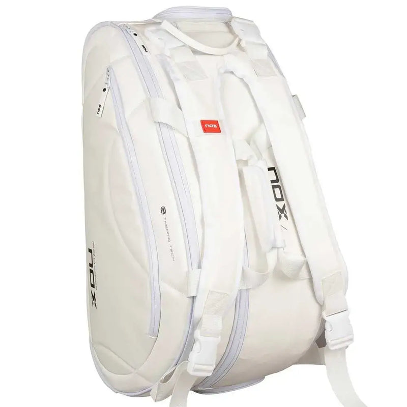 bolsa pádel nox pro series blanco con materiales resistentes