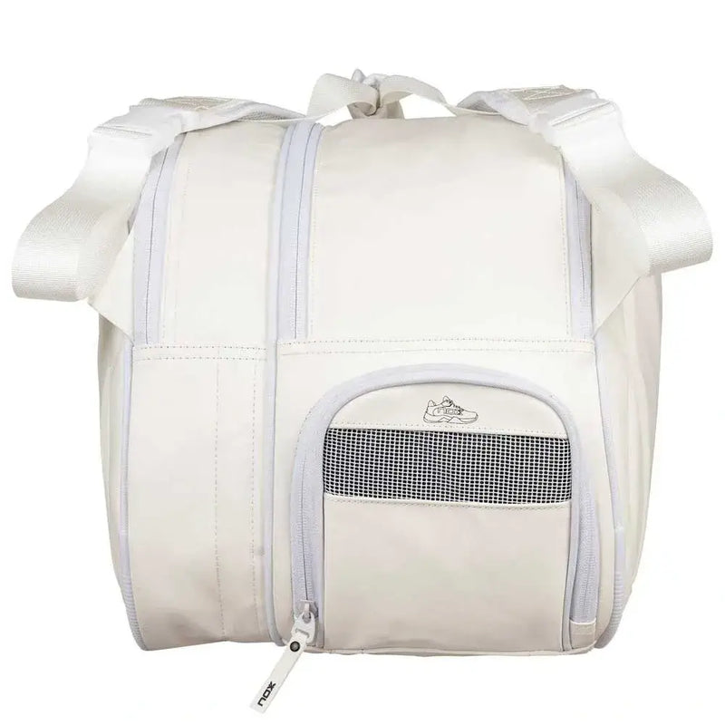 nox pro series blanco 2024 con cierre seguro y compartimento lateral