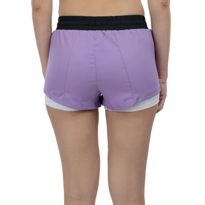 short deportivo para mujer ideal para jugar padel en verano