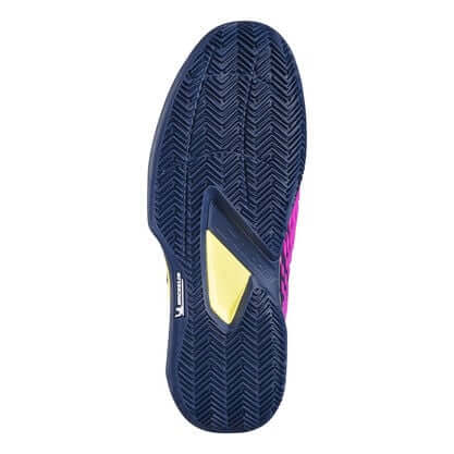  parte trasera de tenis babolat fury 3 hombre con logo celeste sobre negro