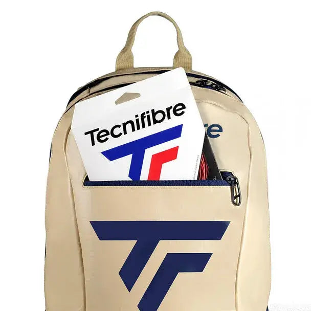 mochila tecnifibre tour endurance beige con logo grande y múltiples bolsillos