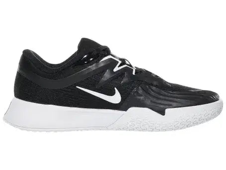 zapatillas nike vapor pro color negro con diseño zigzag en el empeine