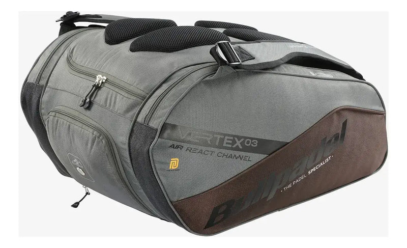 bullpadel vertex 03 paletero gris con compartimentos térmicos reforzados