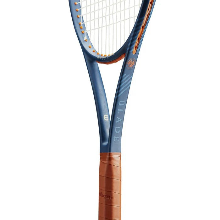 Raqueta Wilson Roland-Garros Blade 98 | TennisExpress